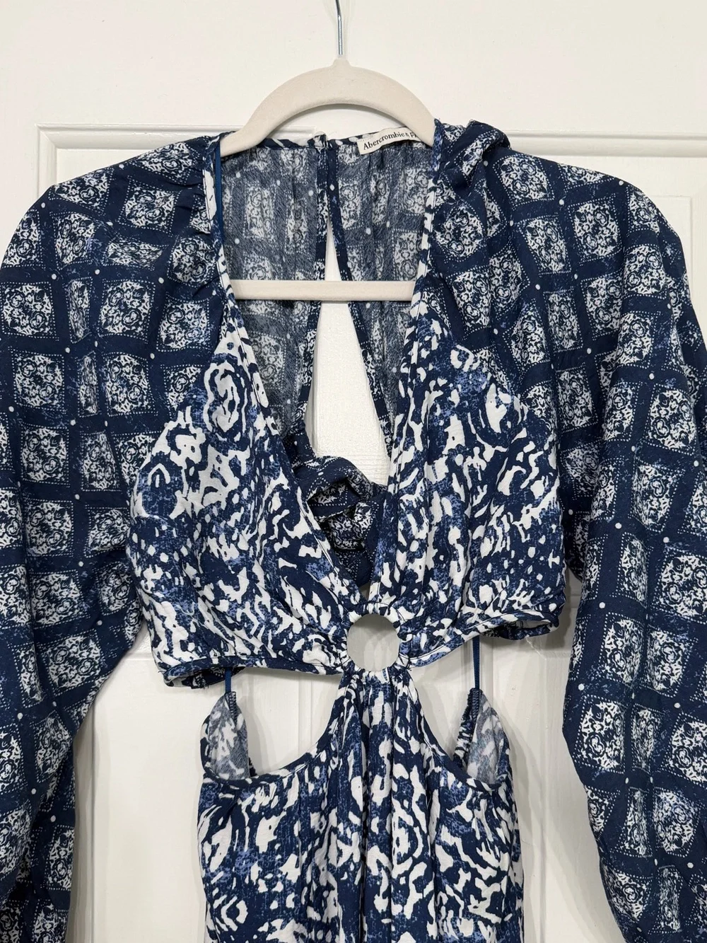 Abercrombie Long-Sleeve Plunge Cutout Maxi Dress